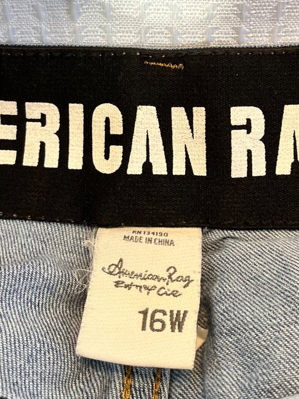 American Rag Cie Denim Bermuda Shorts size 16 - Picture 4 of 6